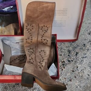 Carlos Santana Brown Suede Over the Knee Boots